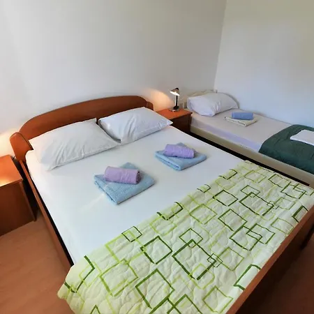 Slanica Apartman *